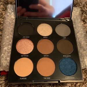 Morphe eyeshadow palette